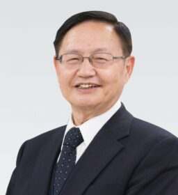 学長　陶山哲夫